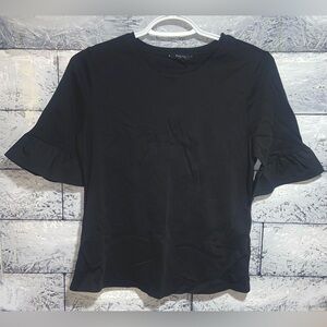 R.W & Co Black Top 3/4 Sleeve Ruffle Cuff Medium Business Casual